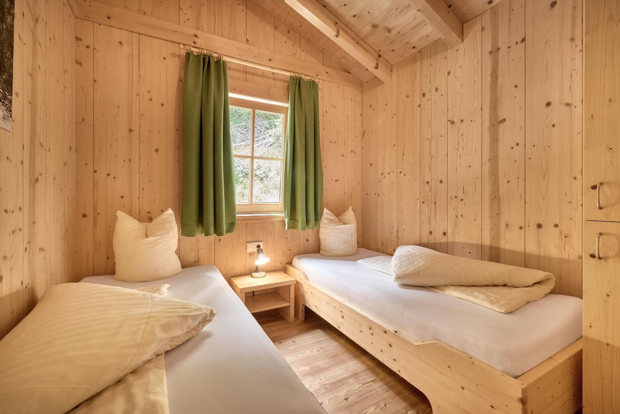 Area 47 - Tirol Hotel Otztal Bahnhof Bagian luar foto