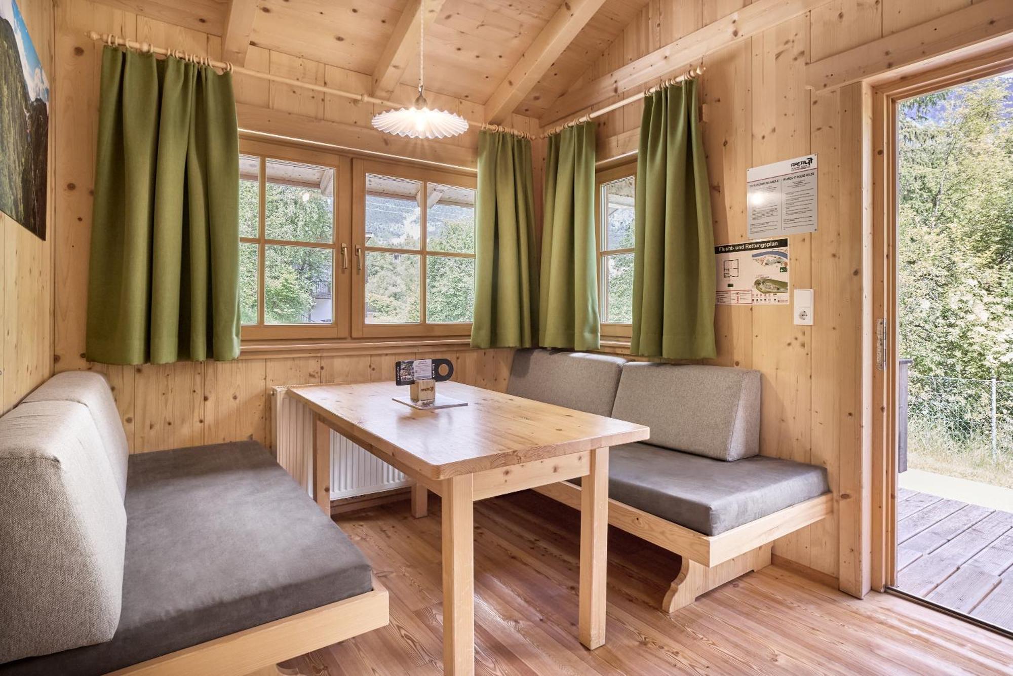 Area 47 - Tirol Hotel Otztal Bahnhof Bagian luar foto